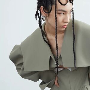 Oversized green crop blazer